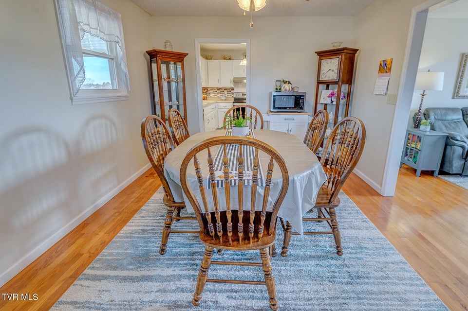 Photo #33: 4120 Allens Bridge Road