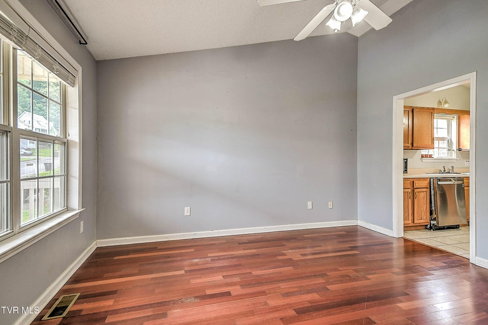 Photo #5: 104 Saint James Place