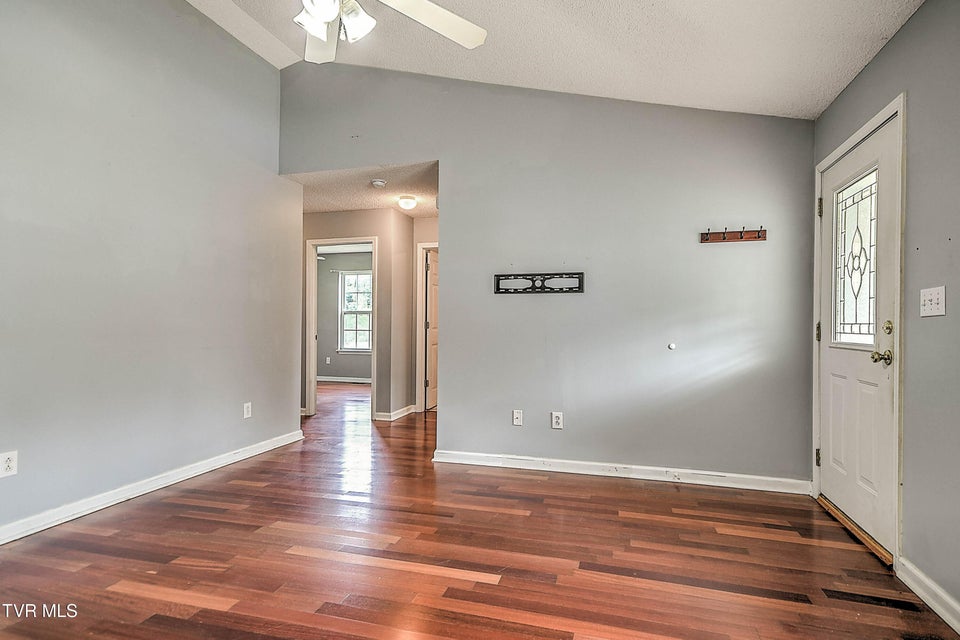 Photo #7: 104 Saint James Place