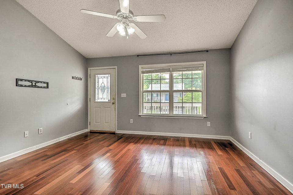 Photo #9: 104 Saint James Place