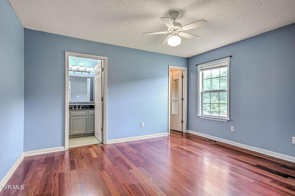 Photo #20: 104 Saint James Place