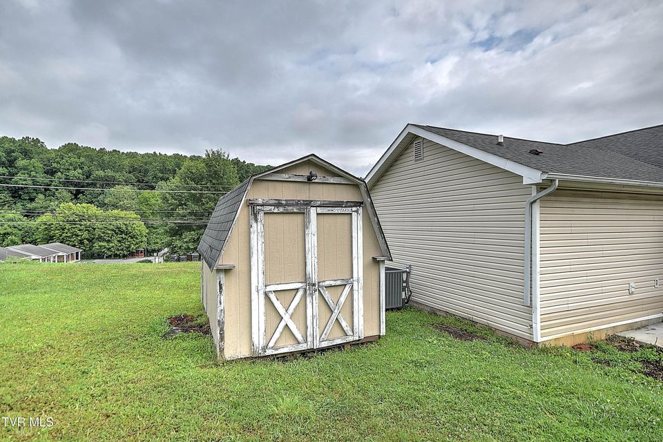 Photo #30: 104 Saint James Place