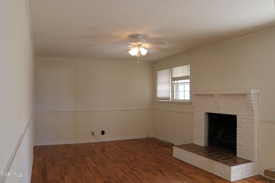 Photo #12: 208 Brown Avenue