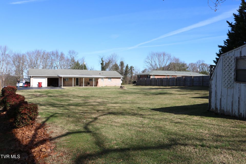 Photo #27: 208 Brown Avenue