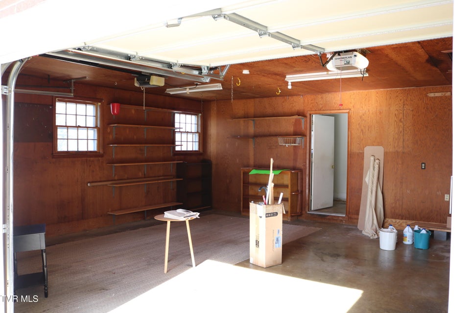 Photo #32: 208 Brown Avenue