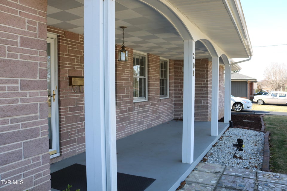 Photo #36: 208 Brown Avenue