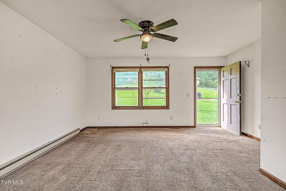 Photo #7: 118 Meadowview Lane