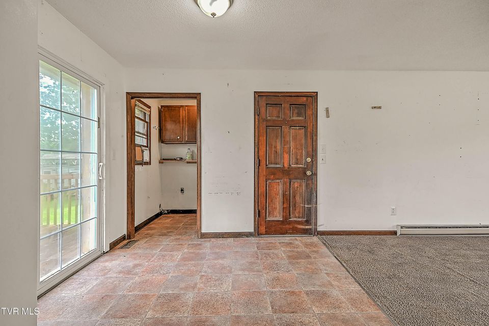 Photo #17: 118 Meadowview Lane