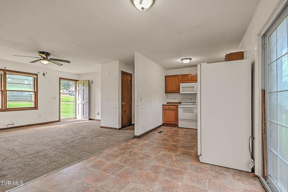 Photo #18: 118 Meadowview Lane