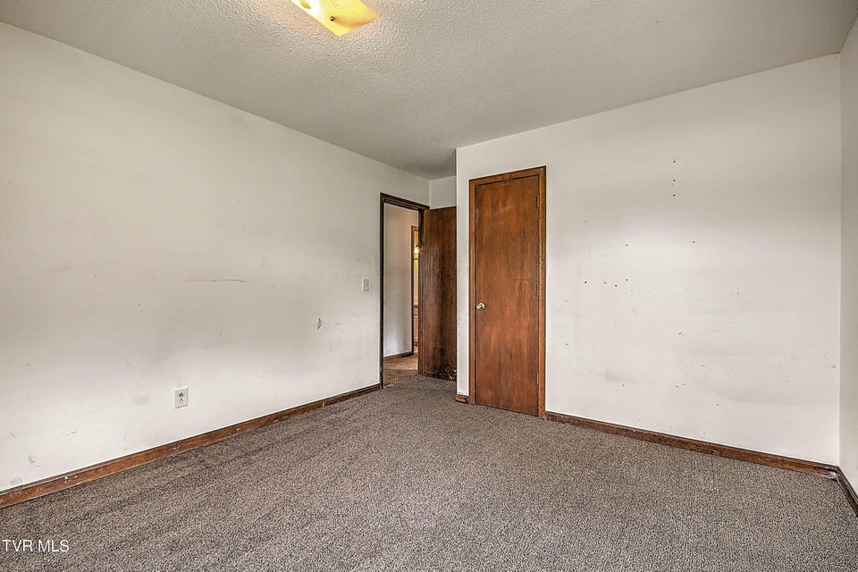 Photo #24: 118 Meadowview Lane