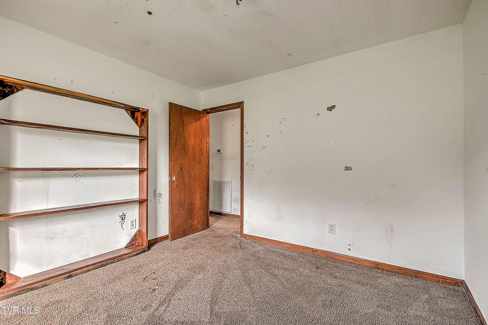 Photo #26: 118 Meadowview Lane