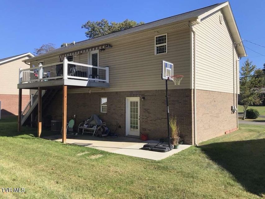 Photo #3: 124 Grove Drive