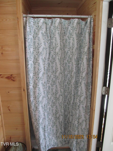 Photo #25: 282 Siesta Lodge Drive