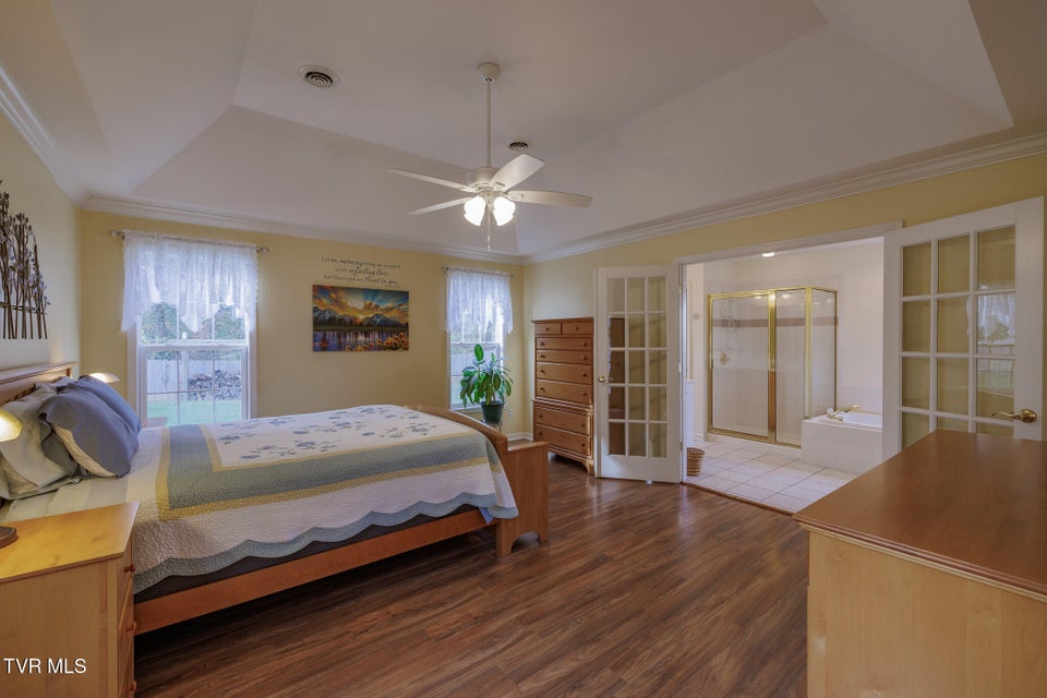 Photo #14: 620 Glen Oaks Place