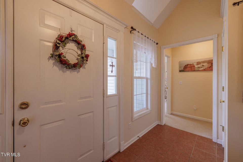 Photo #29: 620 Glen Oaks Place