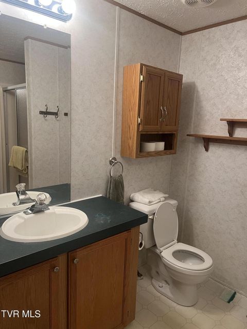 Photo #16: 490 Courthouse Drive