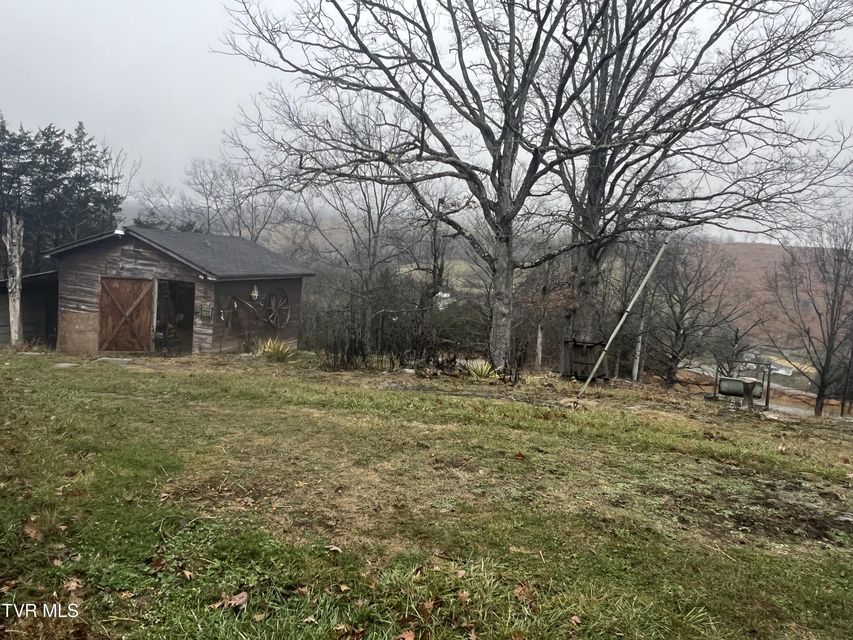 Photo #27: 490 Courthouse Drive