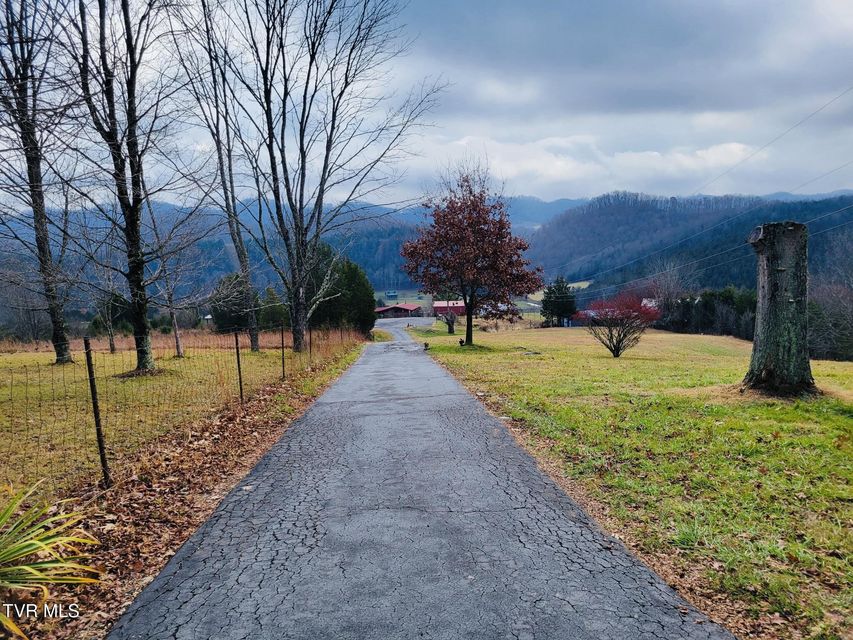 Photo #35: 490 Courthouse Drive