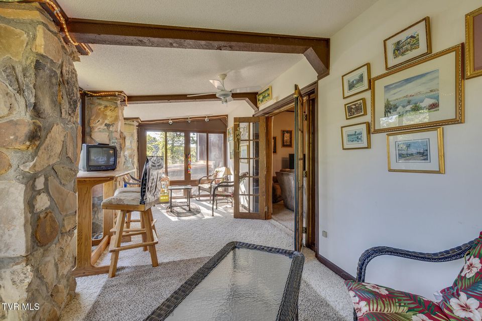 Photo #34: 154 Salvage Lane