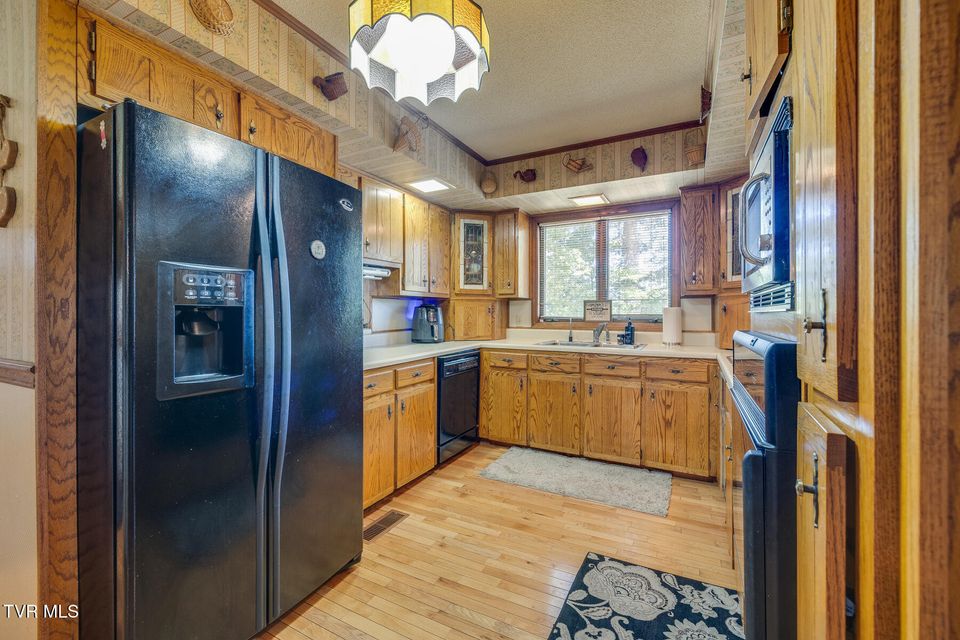 Photo #45: 154 Salvage Lane