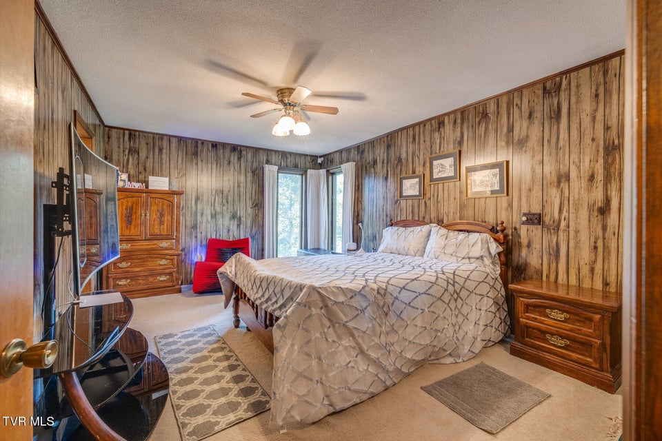 Photo #46: 154 Salvage Lane