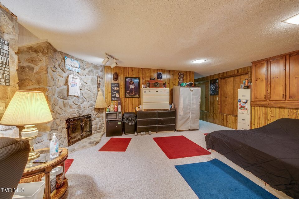 Photo #59: 154 Salvage Lane