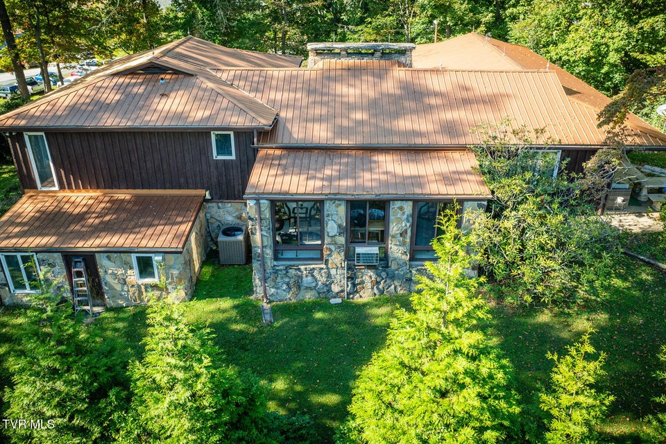 Photo #65: 154 Salvage Lane