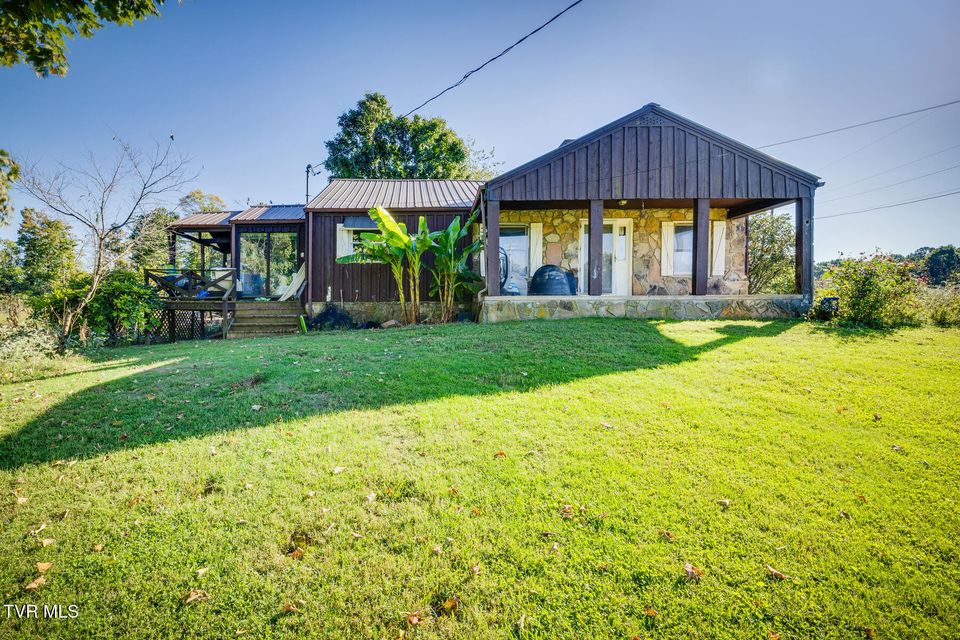 Photo #70: 154 Salvage Lane