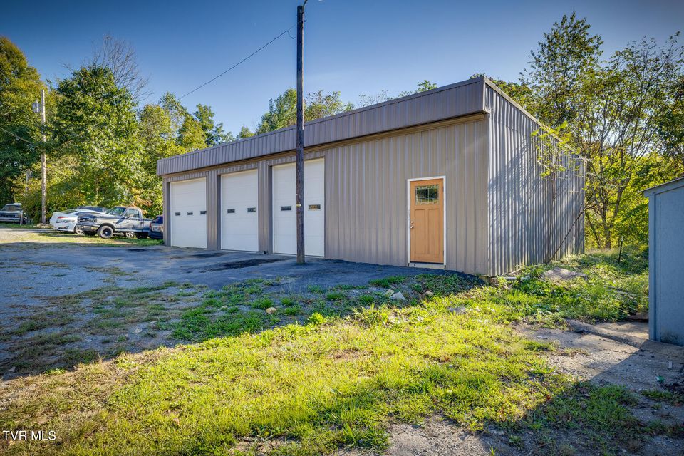 Photo #6: 154 Salvage Lane