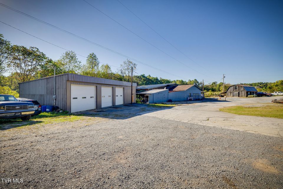 Photo #8: 154 Salvage Lane