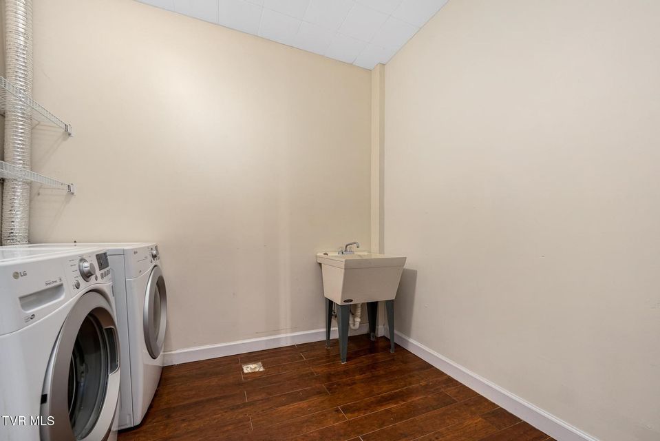 Photo #33: 1702 Colonial Ridge Road