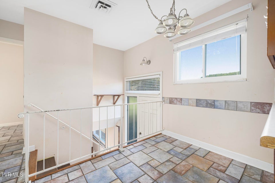 Photo #23: 317 Simmons Avenue