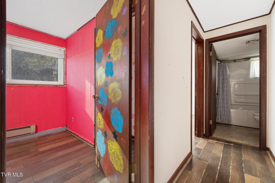 Photo #41: 317 Simmons Avenue