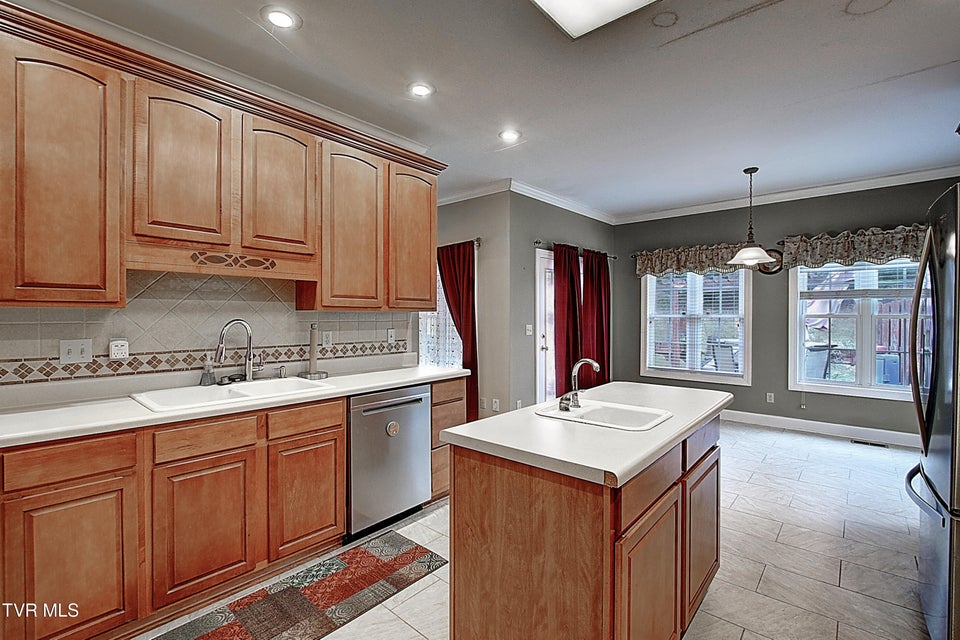 Photo #16: 1000 Quail Run