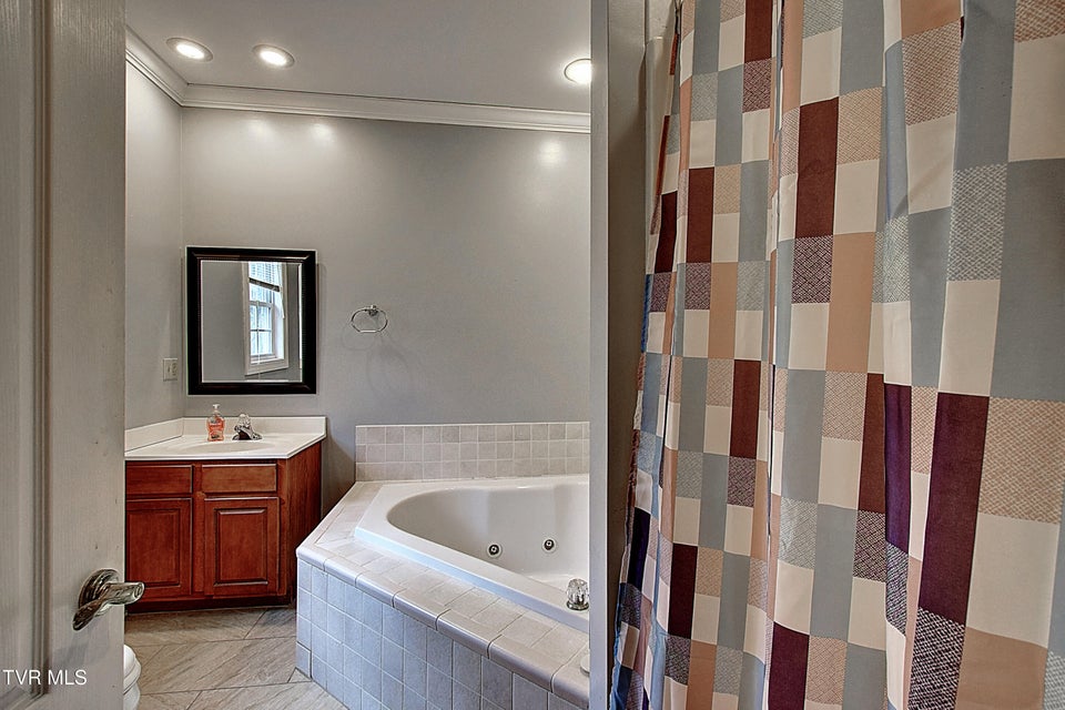 Photo #23: 1000 Quail Run