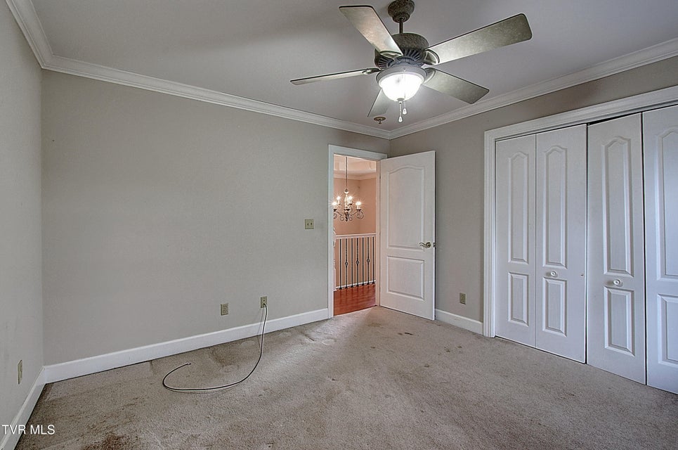 Photo #32: 1000 Quail Run