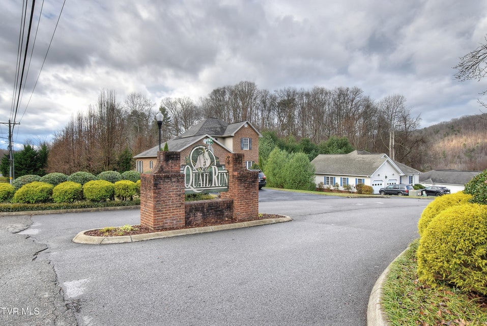 Photo #48: 1000 Quail Run