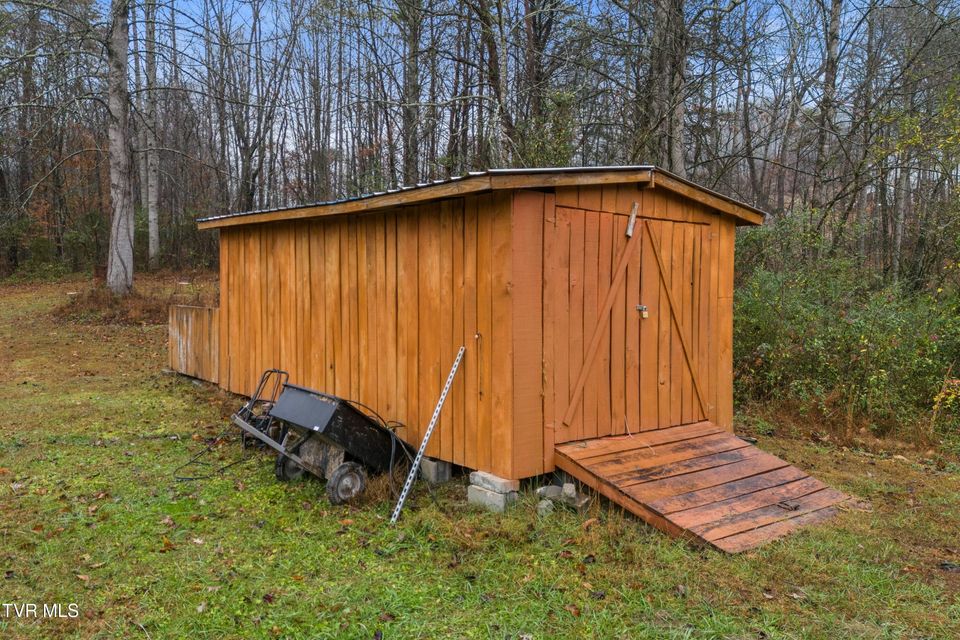 Photo #7: 341 Shumate Drive