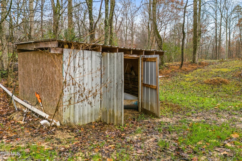 Photo #9: 341 Shumate Drive