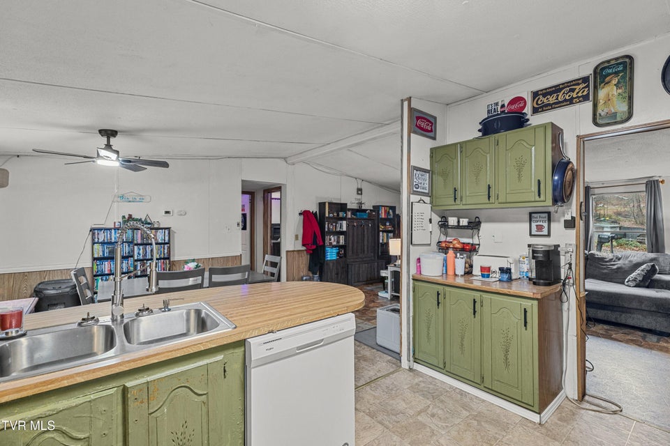 Photo #22: 341 Shumate Drive