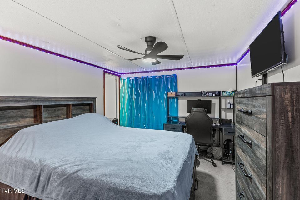 Photo #31: 341 Shumate Drive