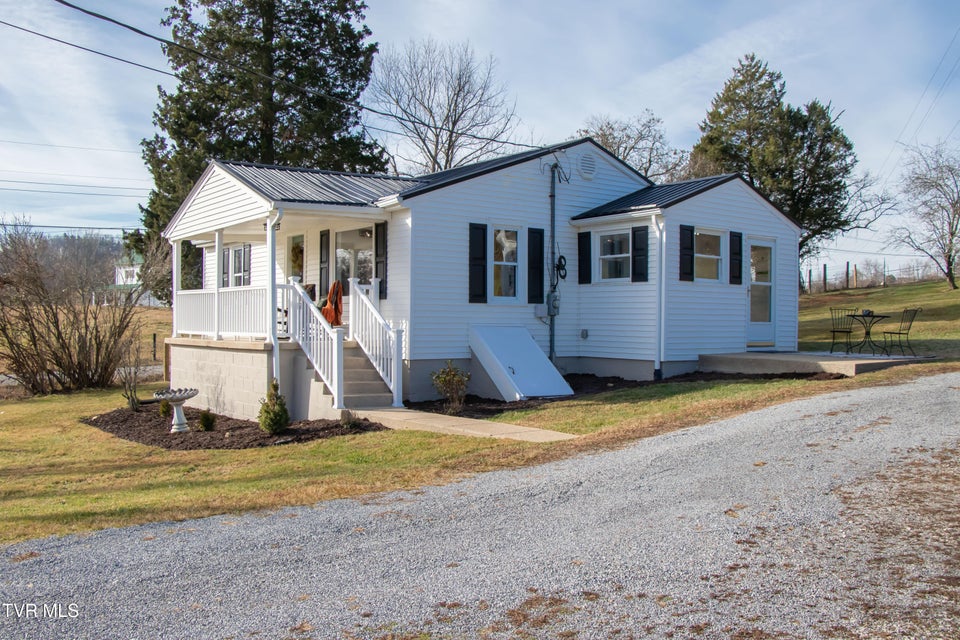 Photo #31: 2111 Island Road