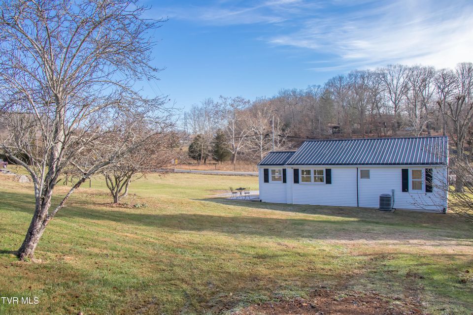 Photo #36: 2111 Island Road