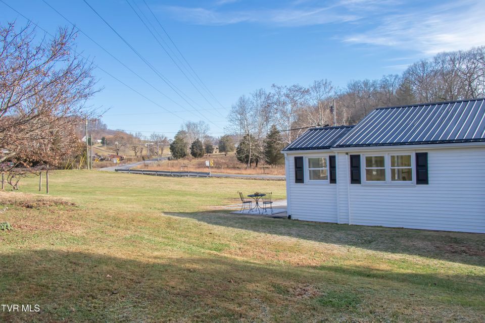 Photo #35: 2111 Island Road