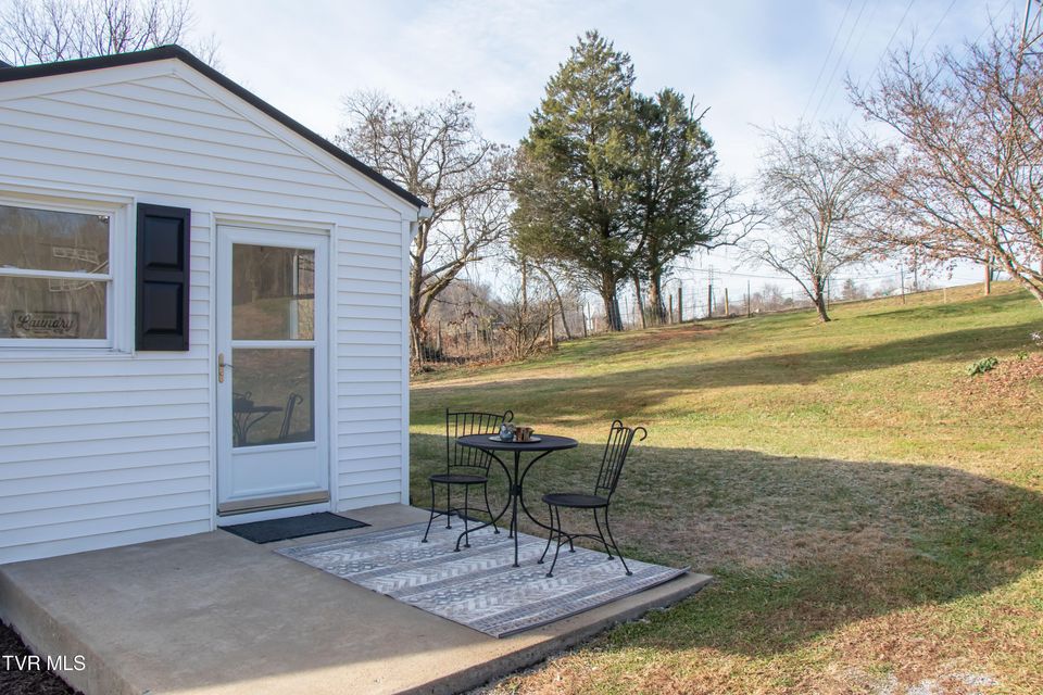 Photo #33: 2111 Island Road