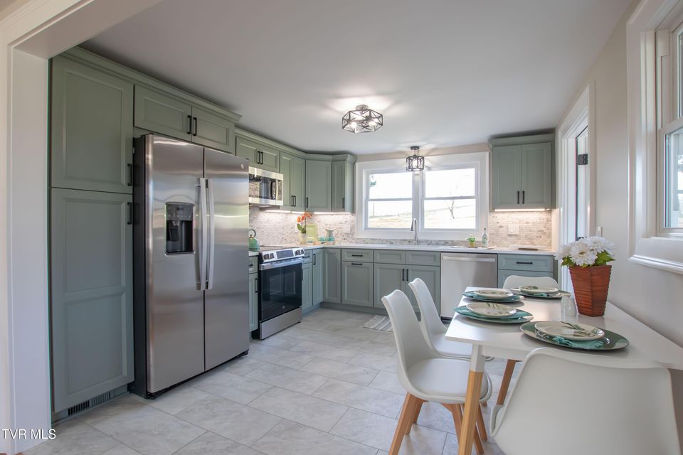 Photo #10: 2111 Island Road