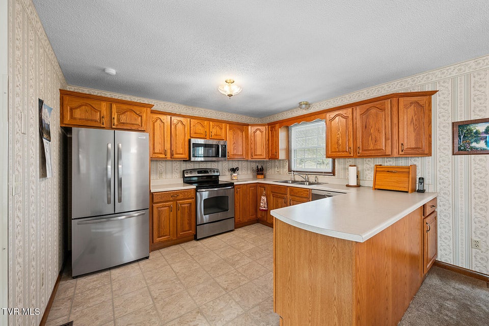 Photo #6: 229 Hill Top Circle