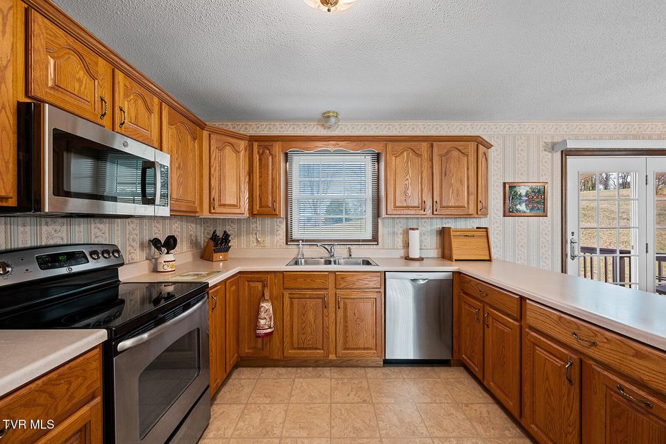 Photo #7: 229 Hill Top Circle