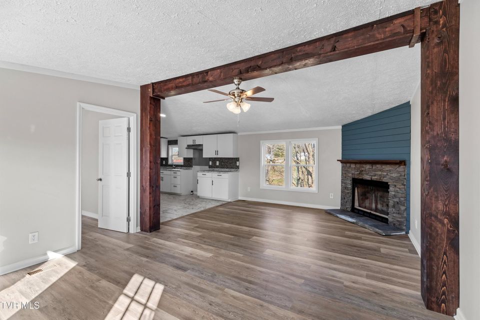 Photo #6: 120 Hensley Loop 