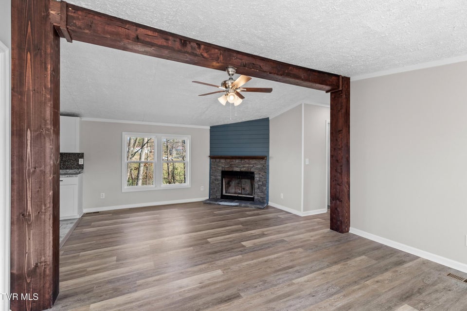 Photo #7: 120 Hensley Loop 